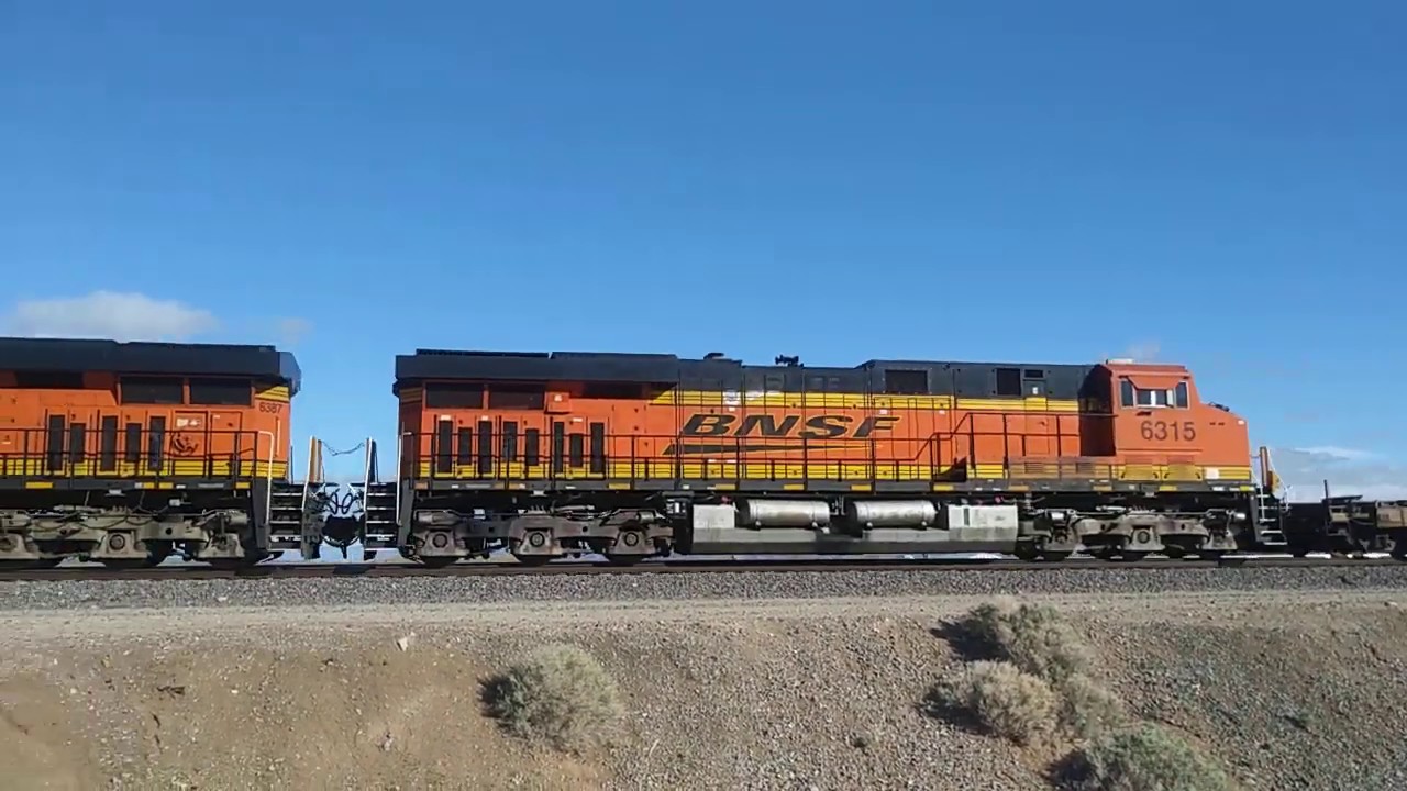 WB BNSF Baretables Train At Lenwood CA! 