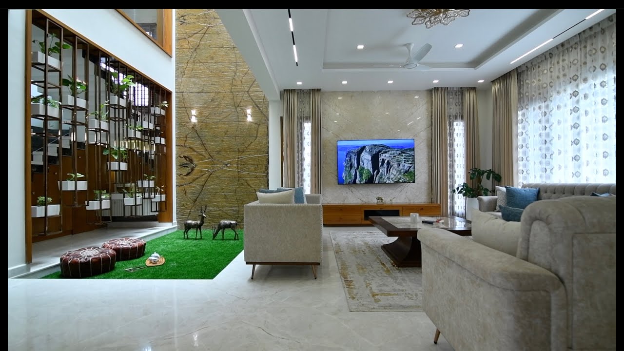 Modern courtyard house by home concepts | Architecture & Interior Shoots | Cinematographer