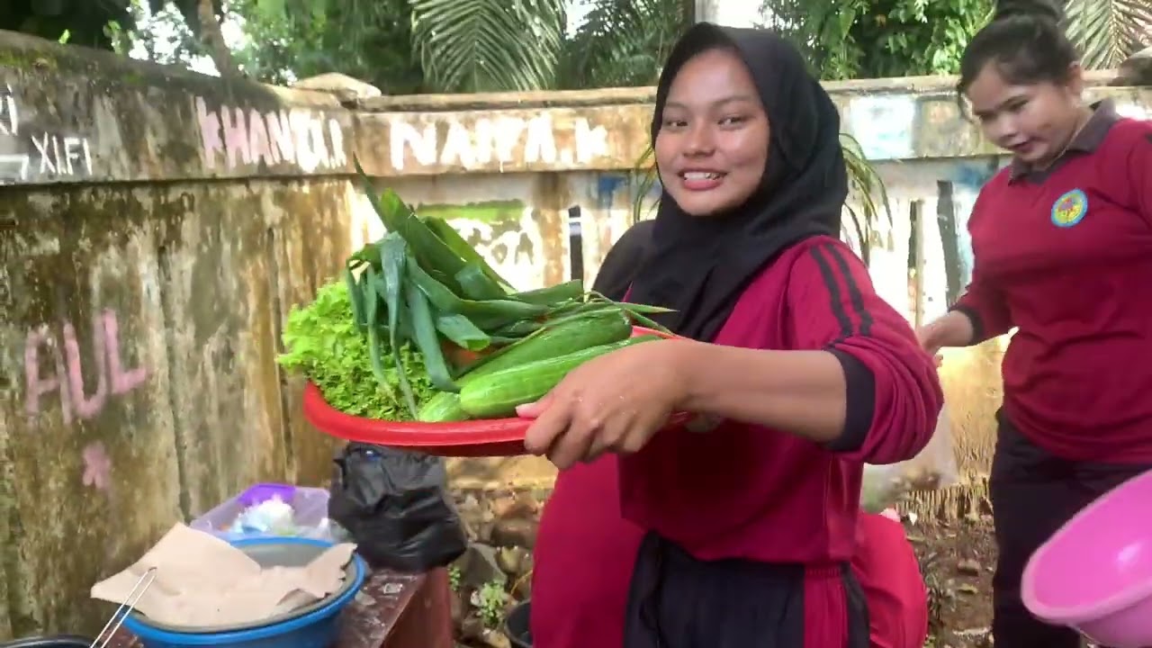 tugas ujian praktek bahasa inggris by icha dwi putri