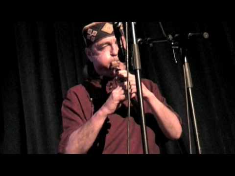 在 YouTube 上观看 HADOUK TRIO. Didier Malherbe:leçon de doudouk. LIVE à Presles. 05/12/09 在 YouTube 上观看 HADOUK TRIO. Didier Malherbe:leçon de doudouk. LIVE à Presles. 05/12/09