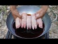 Delicious Pigs Feet Cooking Coconut / Eating Pig Feet