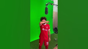 Mo Salah is a legend for this! 🤖😂 #shorts #liverpool #salah