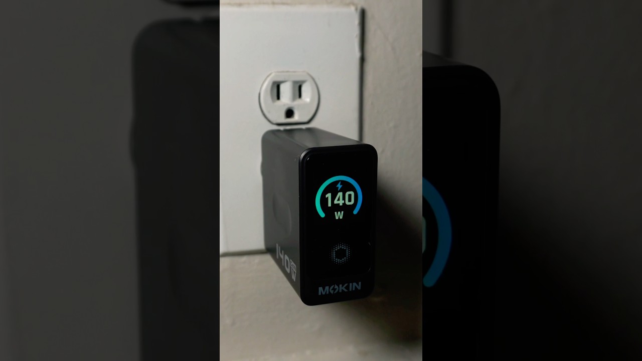 MOKiN 140w 4-Port Multi-Device USB-C Fast Gan Charger With Touch Screen 