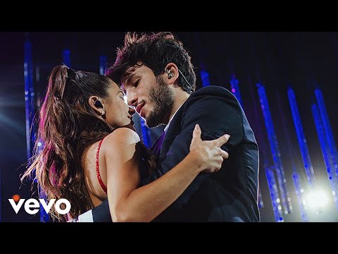 TINI, Sebastián Yatra - Oye (Live - Quiero Volver Tour, Luna Park 2019)