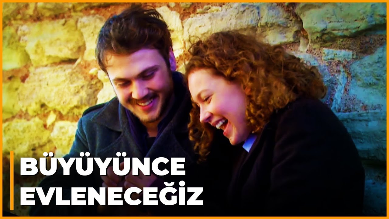 Kichkina pony porno ona 50 yoshdan oshgan amerikalik MILFlarni HD formatda tomosha qiling.