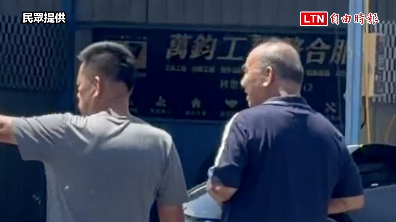 前立委廖國棟疑似恍神自撞燈桿 幸輕傷無大礙 前立委廖國棟疑似恍神自撞燈桿 幸輕傷無大礙