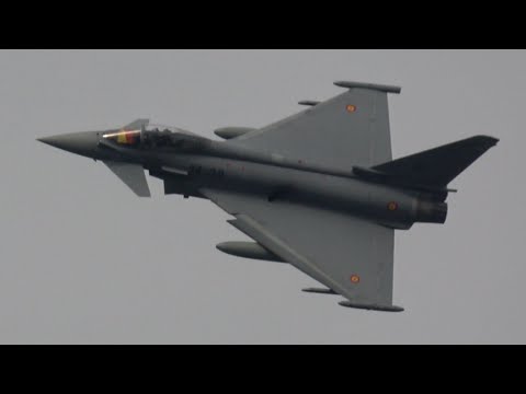 4Kᵁᴴᴰ 2x Eurofighter Typhoon Spanish Air Force Arrival @ NATO Days