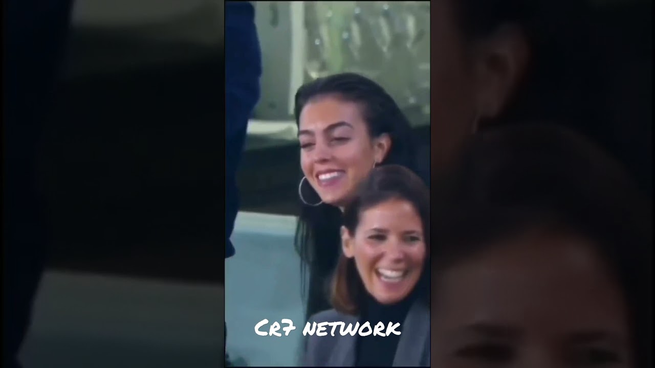 Georgina celebrating Ronaldo's goal 😍😍