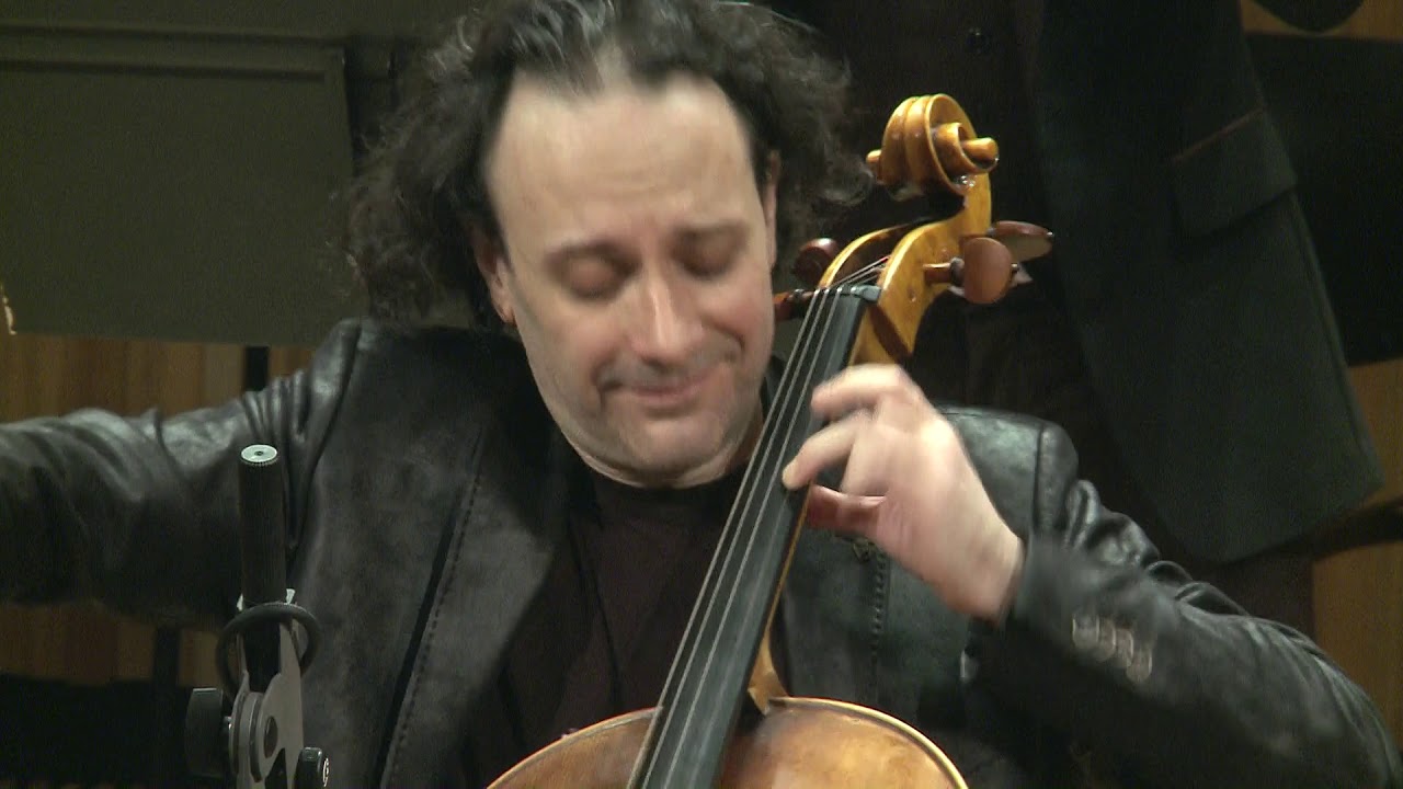 Emil Rovner sings and plays Jewish songs, arrangements by Igor ...