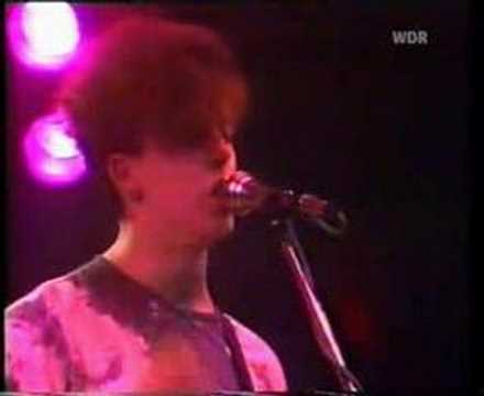 Tears for Fears  - Memories fade (Live 83)