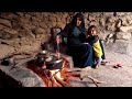 Cooking a simple lunch by nomadic women