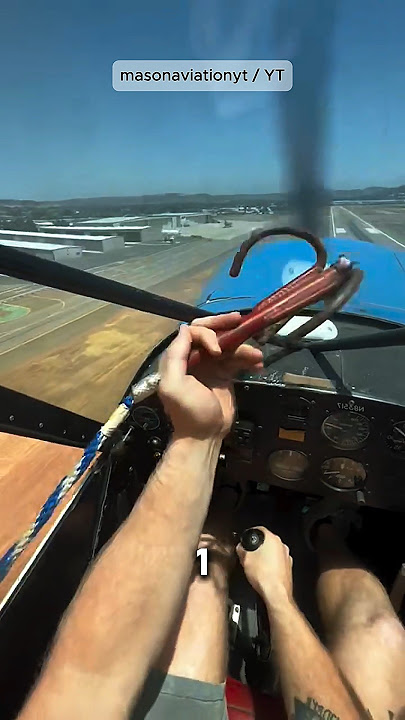 Takeoff with an advertising banner! (@masonaviationyt)