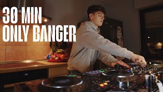 Download Lagu RAVE IN MY MUM'S KITCHEN | ONLY BANGER! MP3