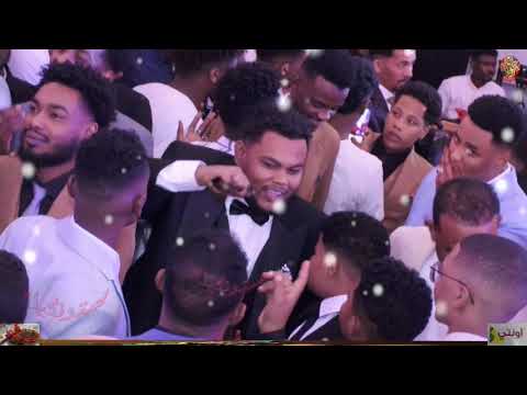 الجزء الثاني من أفراح السودان مع عندليب الفن السودانى الفنان على الشيخ فى إحدى ابداعاته الفنيه 