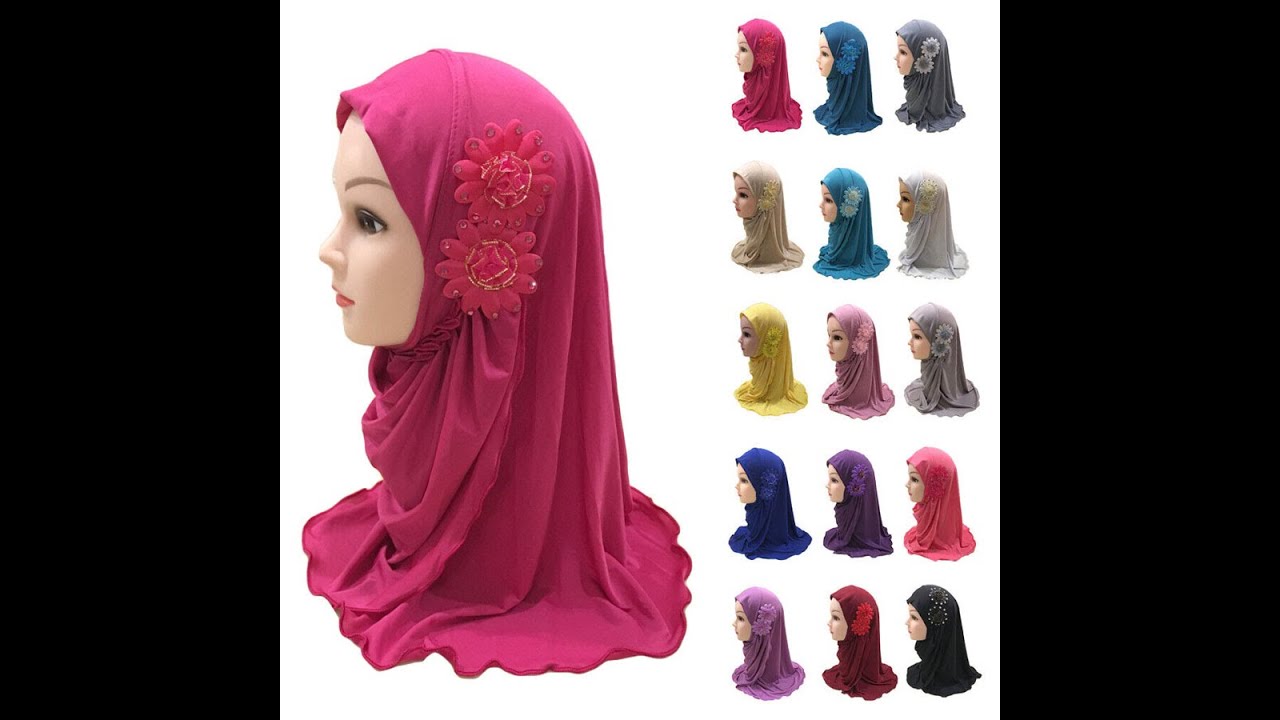 I Ritratti Di Due Belle Ragazze Musulmane Nel Hijab Illustrazione - Foto 6