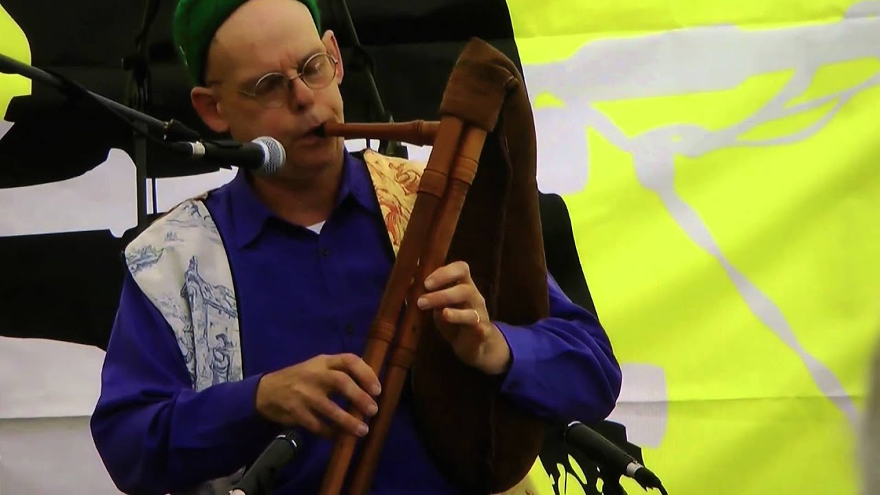 Julian Goodacre - Traditional English Bagpipe 2/3 - YouTube