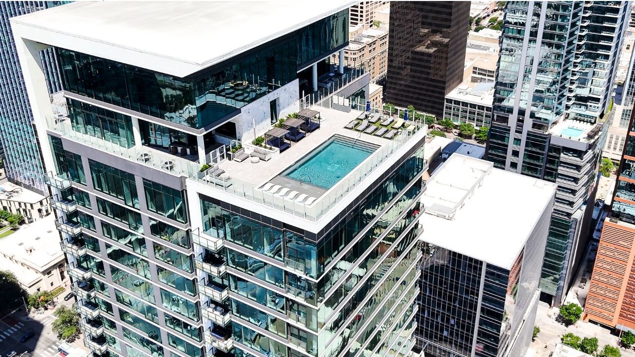 BEST LOCATED Luxury High Rise Apartment in Downtown Austin, Texas! Hanover Republic Square