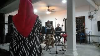 KU REDHA SENDIRI-WAK METAL (KALTHOM KADIR)