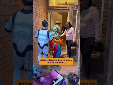 The most honest trick or treat moment you'll see all year 😂 #halloween #funny #shorts 1 The most honest trick or treat moment you'll see all year 😂 #halloween #funny #shorts