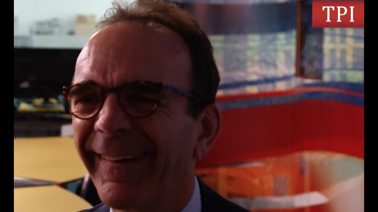 Una giornata con Stefano Parisi - TPI - YouTube