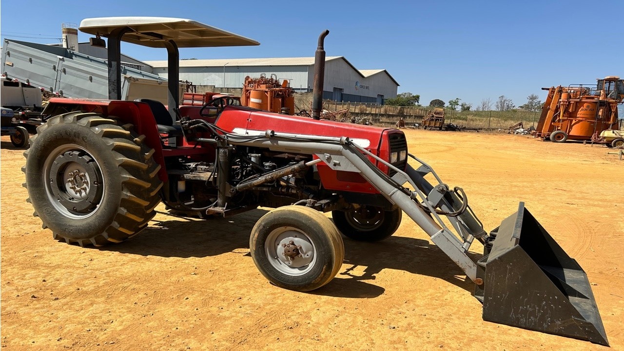 TRATORES À VENDA A PARTIR DE 30 MIL