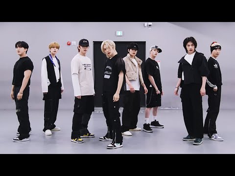 Stray Kids - 'S-Class' Dance Practice Mirrored