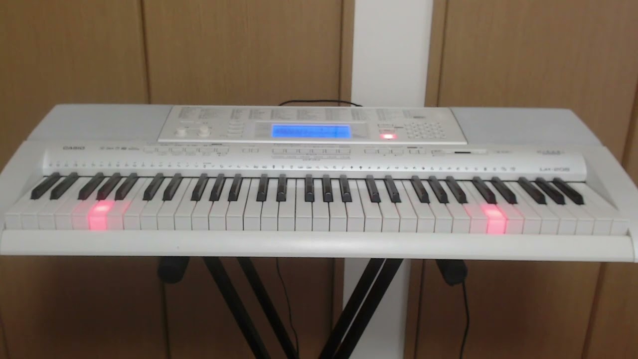 CASIO LK-208 電子ピアノ Amazon | CASIO 光ナビゲーションキーボード 61鍵 標準ピアノ形状鍵盤