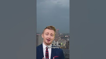 Rare #lightning storm seen over downtown Portland ⚡️ #storm #extremeweather #pmw #pdx #oregon