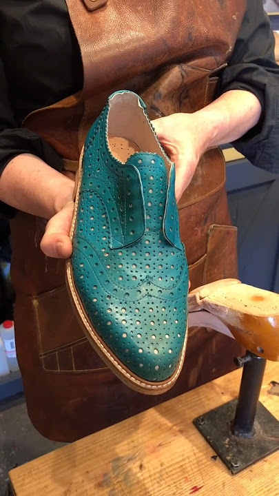 handmade classic leather shoes