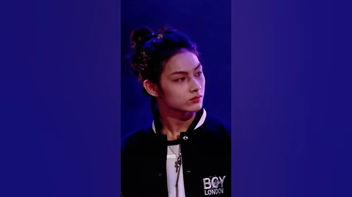 Long haired Jun #seventeen #kpop #carat #jun