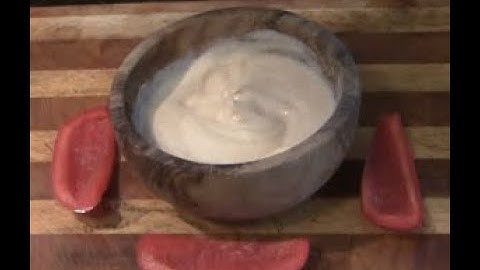 Siracha Majo mit dem Zauberstab