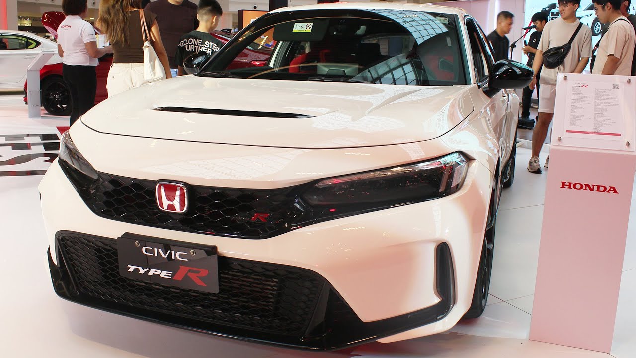 2023 Honda Civic Type R Review: Anything But Ordinary