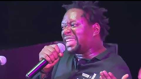 Comedian Klint D Drunk makes Gov Rochas Okorocha  burst into laughter in lagos