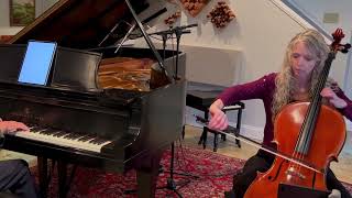 Auld Lang Syne with Greg Maroney and Brenda J Johnson
Cellist Brenda J Johnson and I wish everyone a Happy New Year and success in whatever endeavor you undertake in 2025! #gregmaroney #happynewyear2024 #pianoandcello Auld Lang Syne with Greg Maroney and Brenda J Johnson