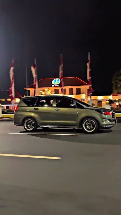 innova reborn tampil malam hari 😇 #automobile #modified #innovareborn #diesel #storywa