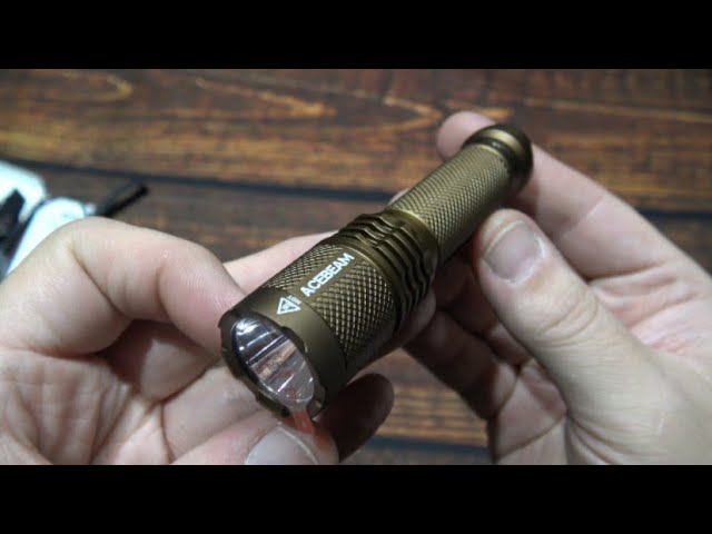 L60 Zoomable LED Self Defense Flashlight - 1200 Lumens