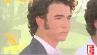 E! News Topic Kevin Jonas and Danielle Deleasa Engagement HQ