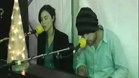 Mick Flannery and Lisa Hannigan singing Christmas ...