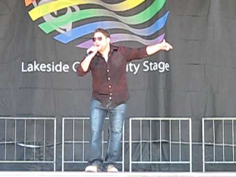Pegate Ricky Martin Performed by Mauricio Whitford...
