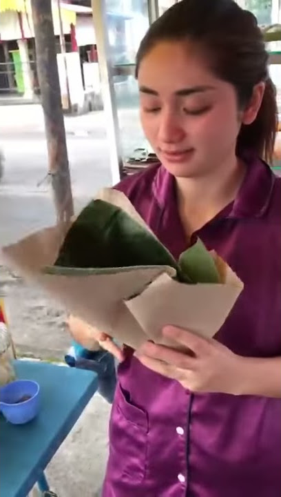 Cantik nya Gadis Penjual Nasi Uduk