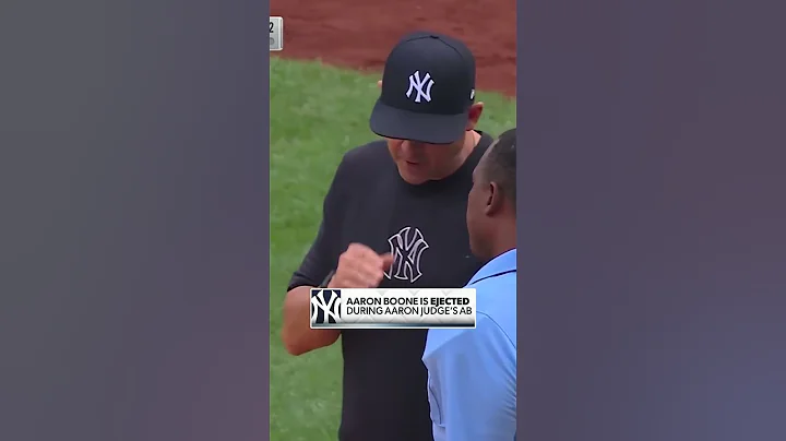 Aaron Boone was ejected by HP Umpire Ramon De Jesus in the 5th inning 😬 #mlb #baseball