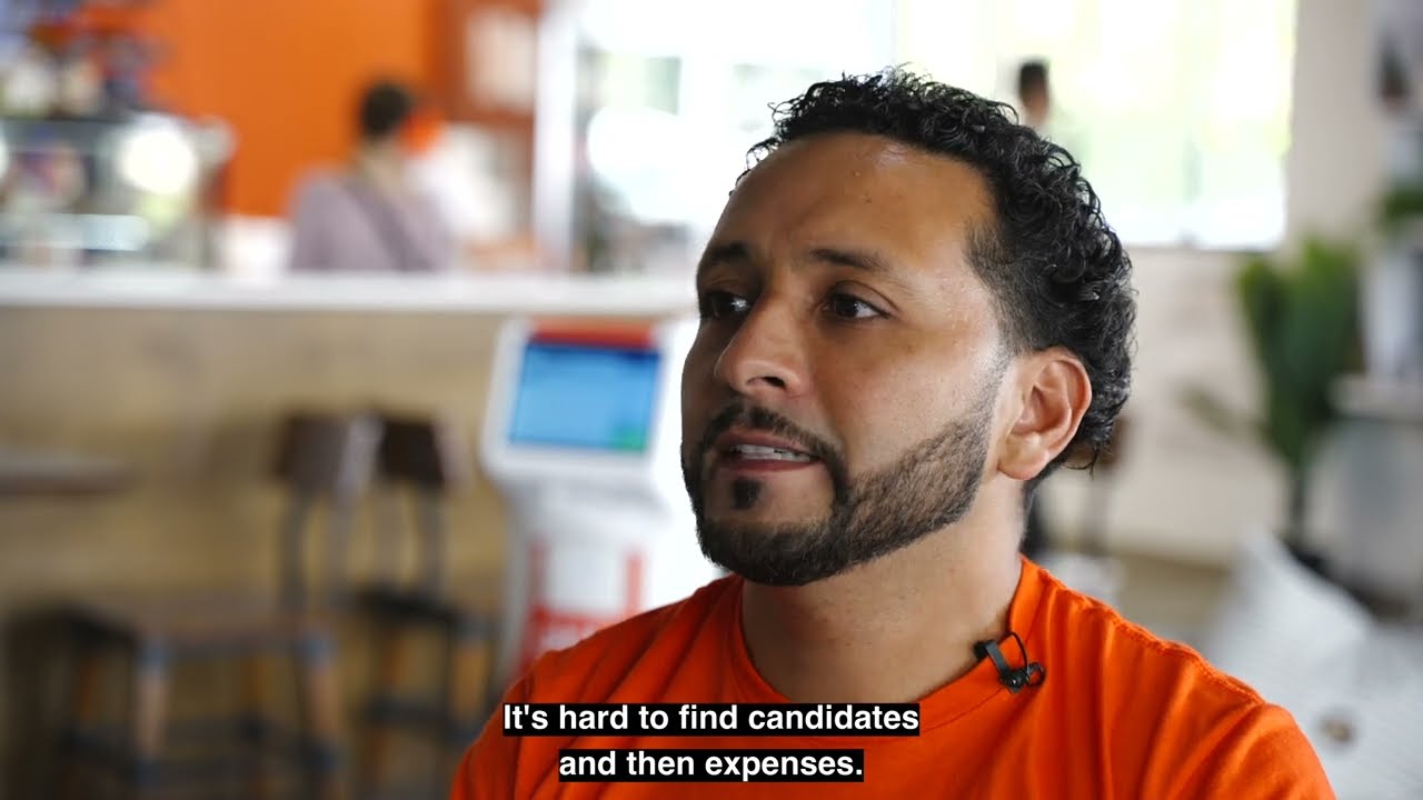 Efficiency Meets Service: See Plato the Serving Cobiot in Action at Mecatos Bakery & Cafe