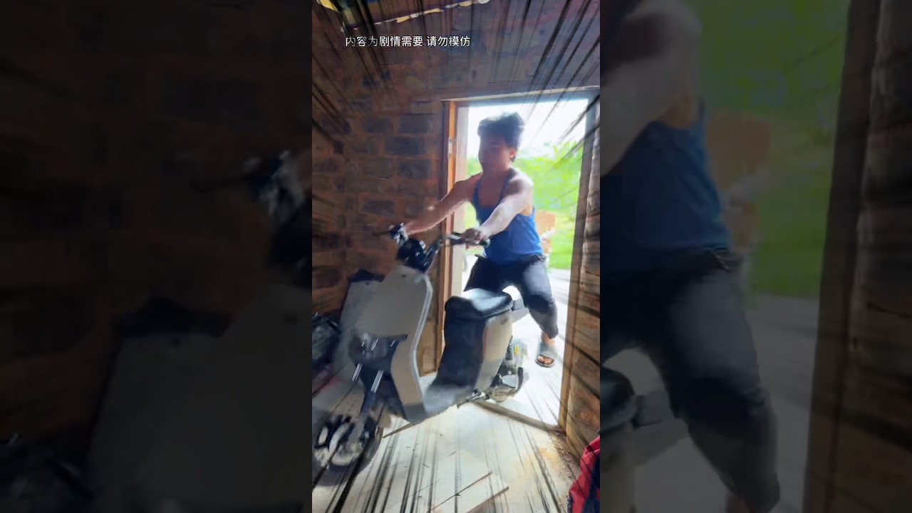 si masnya sampai kapok naik motor 🤣 #shorts
