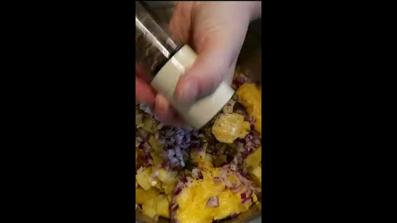Easy German Kartoffelsalat. Simple, fast potato salad for parties ...