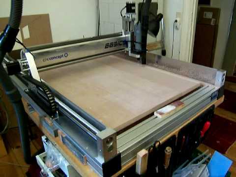 Frasen Von Holz Mit Der Basic1500 Von Cnc Concept Www Cnc Concept De Youtube