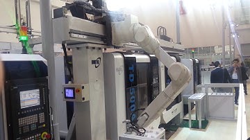 Robot mitsubishi kết hợp với máy cnc DMTG