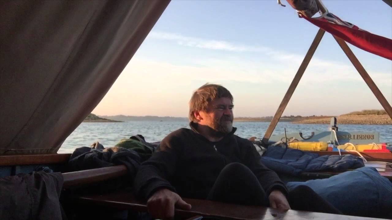 Living In A Cruising Dinghy With Roger Barnes The Blue Flower