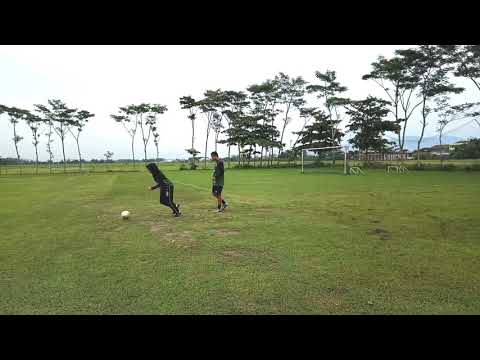 artis4d x 4m toto - Teknik merebut bola (tackling)