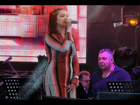 Viki Gabor - Daj mi znak - Under the same sky concert - Toruń - 06/06/2026