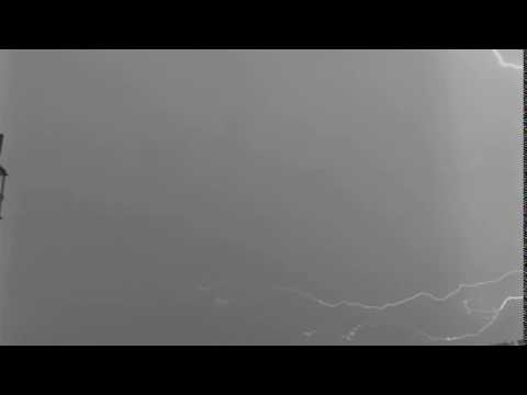 Lightning at 1000 frames per second - High-Speed Entertainment